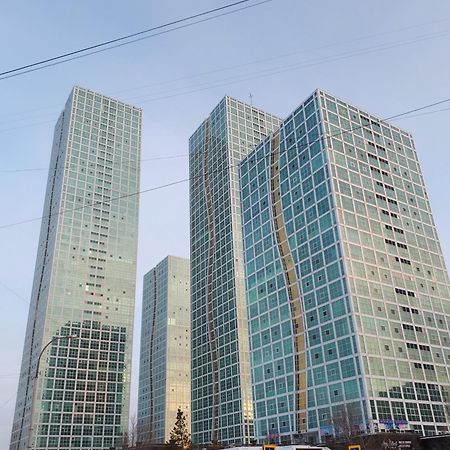 Апартаменты На Набережной С Панорамным Видом На 39 Этаже Astana Exterior photo