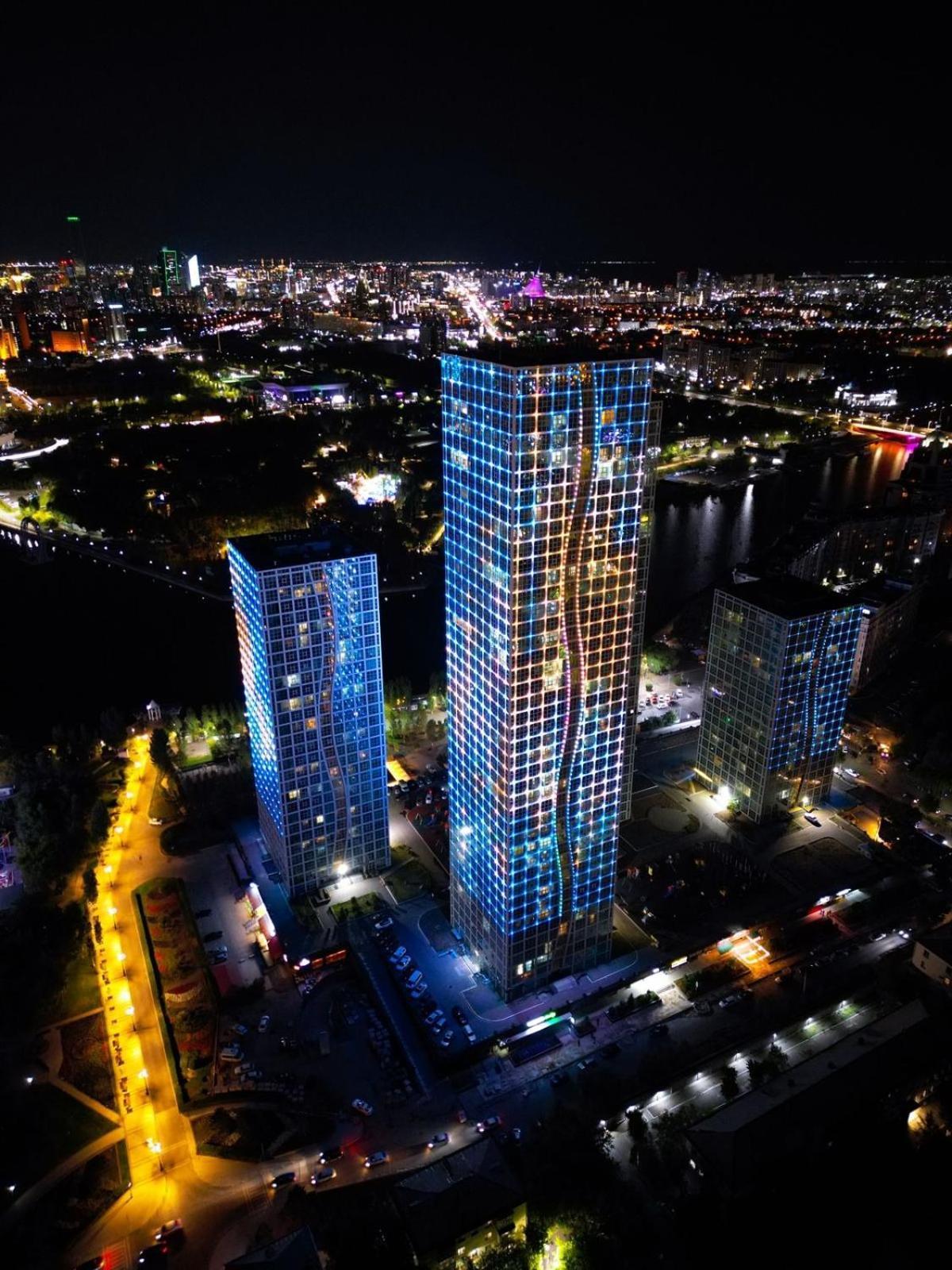 Апартаменты На Набережной С Панорамным Видом На 39 Этаже Astana Exterior photo