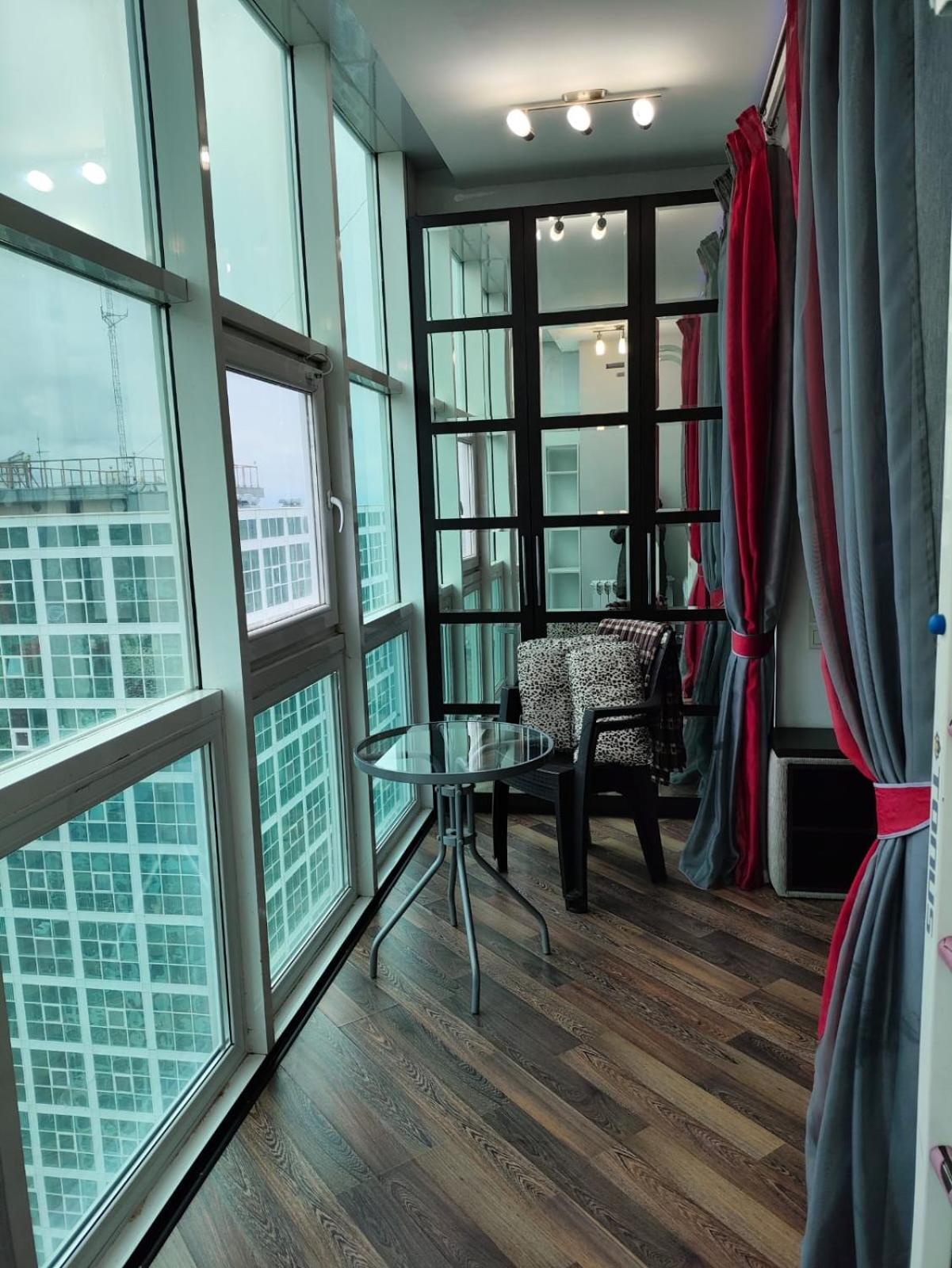 Апартаменты На Набережной С Панорамным Видом На 39 Этаже Astana Exterior photo